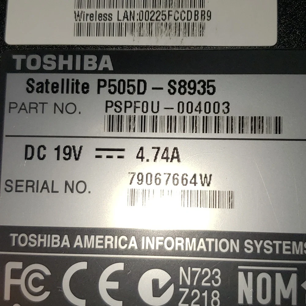Toshiba Satellite P5050 Laptop Broken Parts Only Charger and Battery Included